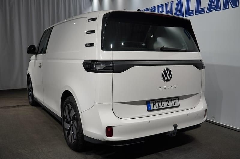 Begagnad VW ID. Buzz 152 kW (207 HK) 2023 Vit Minibuss