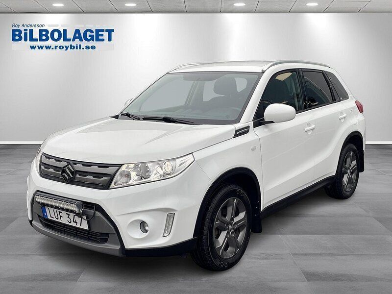 Vit Begagnad 2015 Suzuki Vitara GL SUV | 129 800 kr - Bild 1/4