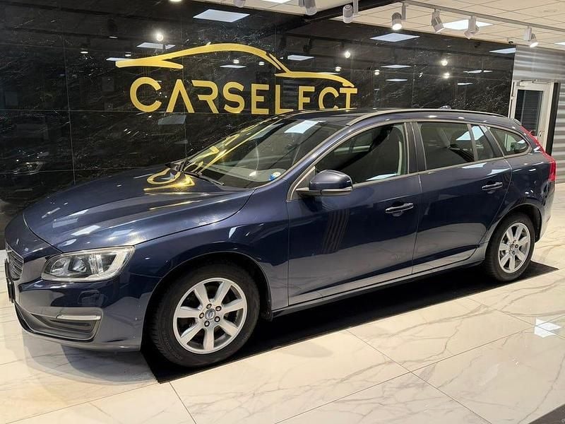 Begagnad Volvo V60 Kinetic 150 HK (110 kW) 2014 Blå Kombi