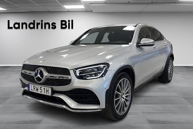 Silver Begagnad 2020 Mercedes GLC220 AMG line Sportkupé | 419 000 kr (Bra pris) - Bild 1/4