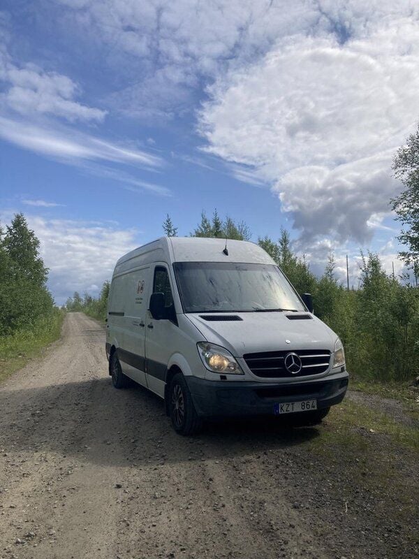 Vit Begagnad 2011 Mercedes Sprinter Van | 200 000 kr - Bild 1/4
