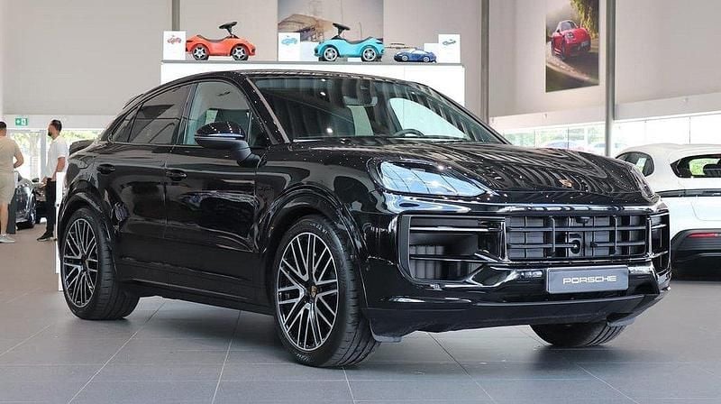 Svart Begagnad 2025 Porsche Cayenne SUV | 1 249 000 kr (Superpris) - Bild 1/4