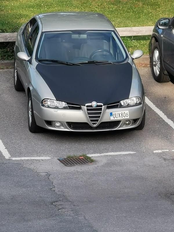 Begagnad Alfa Romeo 156 166 HK (122 kW) 2004 Champagne