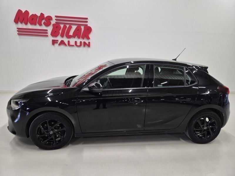 Svart Begagnad 2022 Opel Corsa Design & Tech Halvkombi | 144 900 kr (Marknadspris) - Bild 1/4