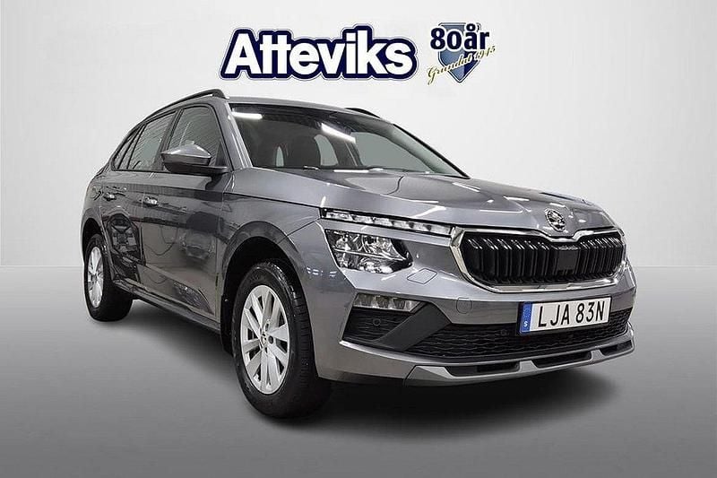 Grå Begagnad 2024 Skoda Kamiq Selection SUV | 259 500 kr (Marknadspris) - Bild 1/4