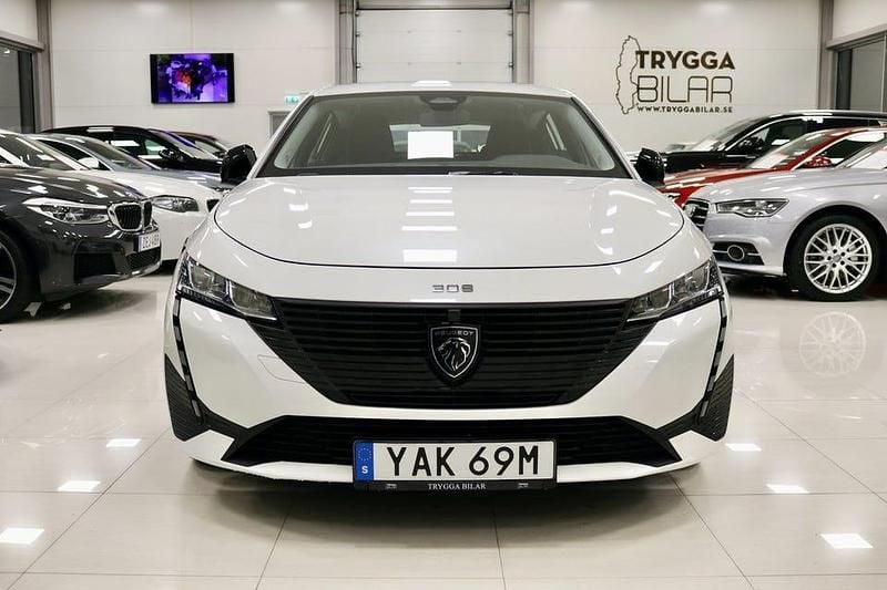 Begagnad Peugeot 308 131 HK (96 kW) 2022 Vit Halvkombi