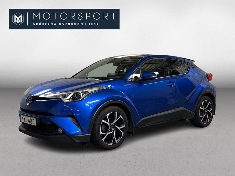 Blå Begagnad 2019 Toyota C-HR+ Edition SUV | 199 900 kr (Marknadspris) - Bild 1/3