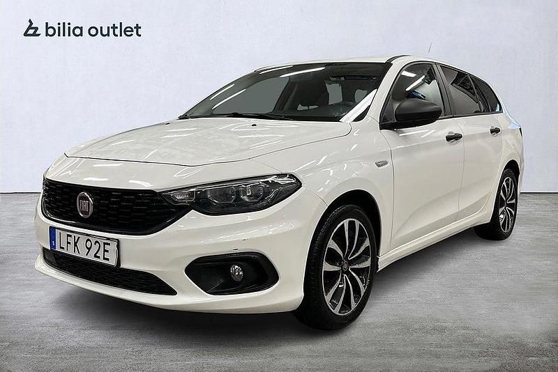 Vit Begagnad 2019 Fiat Tipo Kombi | 84 900 kr (Marknadspris) - Bild 1/4