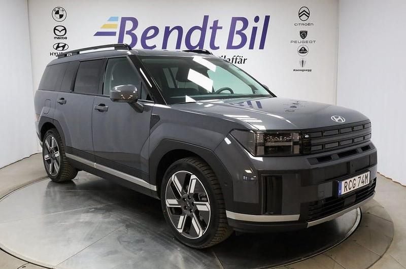 Grå Begagnad 2025 Hyundai Santa Fe Advanced SUV | 599 800 kr (Bra pris) - Bild 1/3