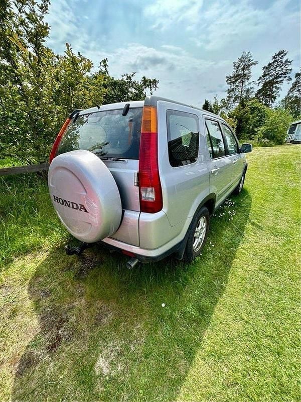 Silver Begagnad 2002 Honda CR-V SUV | 33 000 kr (Superpris) - Bild 1/4