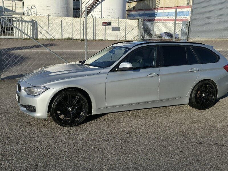 Silver Begagnad 2013 BMW 320 Kombi | 125 000 kr (Bra pris) - Bild 1/4