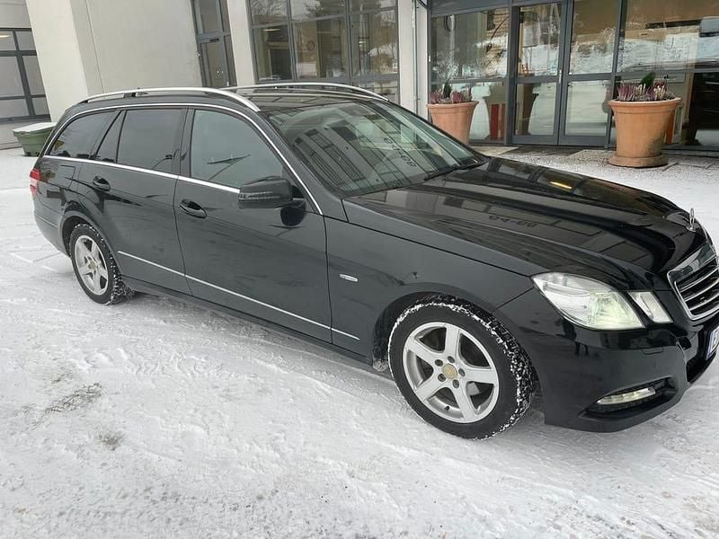 Begagnad Mercedes E220 170 HK (125 kW) 2011