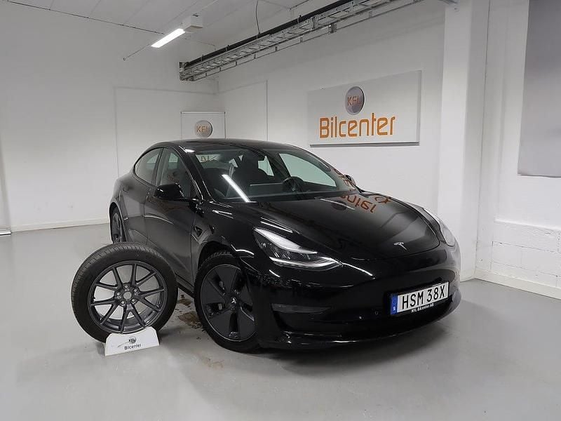 Begagnad Tesla Model 3 Long Range AWD 366 kW (498 HK) 2020 Svart Sedan