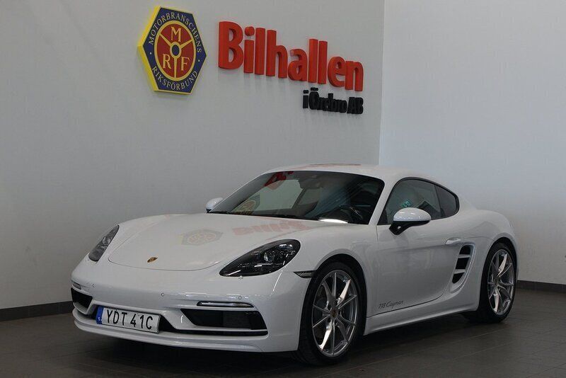 Vit Begagnad 2021 Porsche 718 Cayman Sportkupé | 719 900 kr - Bild 1/4