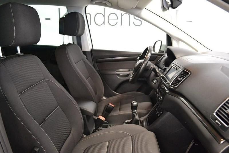 Begagnad Seat Alhambra 151 HK (111 kW) 2016 Vit Minibuss