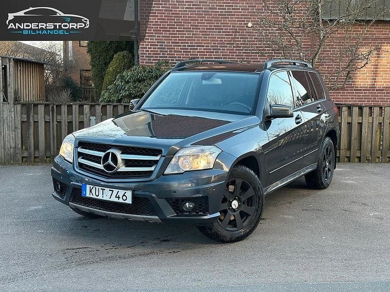 Mörkgrå Begagnad 2010 Mercedes GLK350 AMG line SUV | 79 900 kr (Bra pris) - Bild 1/4