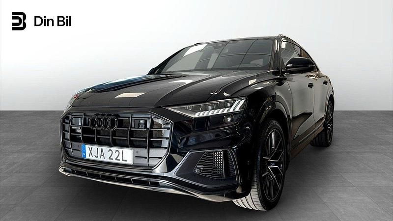 Svart Begagnad 2023 Audi Q8 S-Line SUV | 739 000 kr (Marknadspris) - Bild 1/4