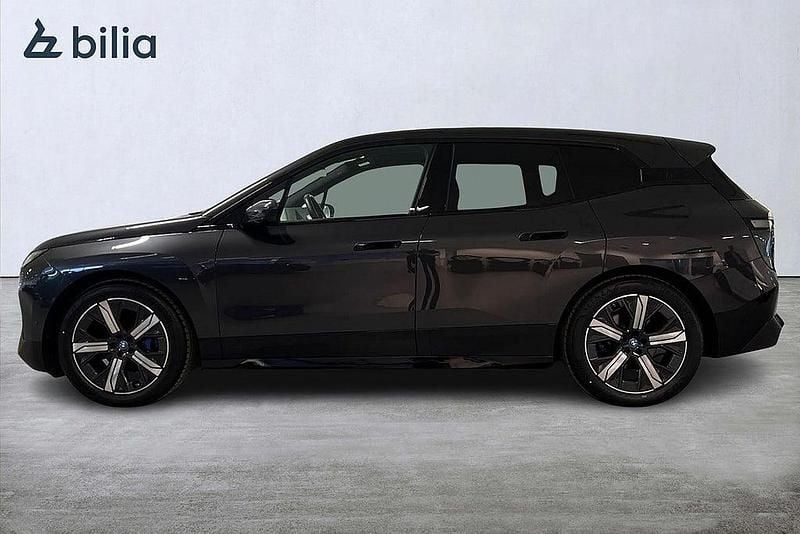 Begagnad BMW iX Sport Line 385 kW (524 HK) 2023 Grå SUV