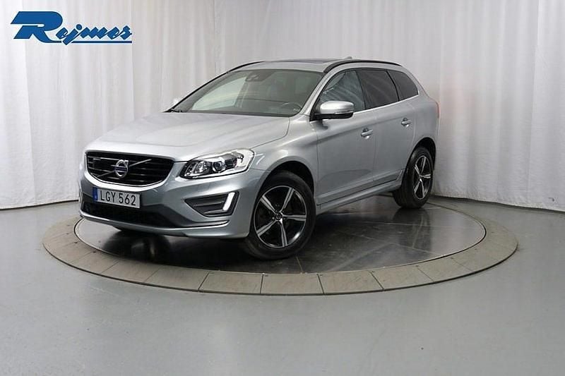 Silver Begagnad 2017 Volvo XC60 R-Design SUV | 239 800 kr (Marknadspris) - Bild 1/4
