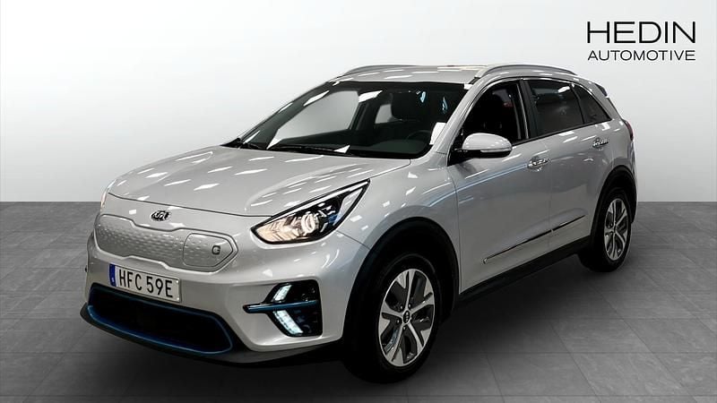 Grå (grey) Begagnad 2021 Kia e-Niro Advance SUV | 224 900 kr (Marknadspris) - Bild 1/4