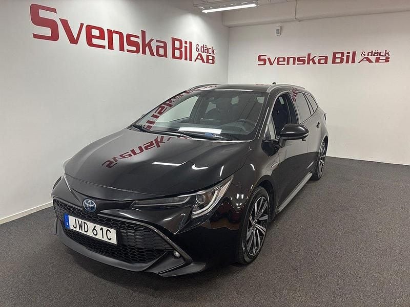 Svart Begagnad 2021 Toyota Corolla Style Kombi | 199 000 kr (Marknadspris) - Bild 1/4