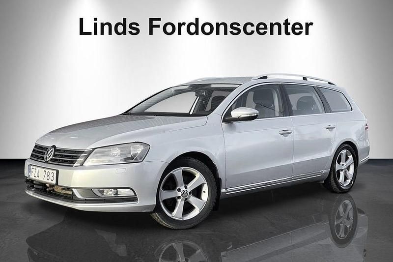 Silver Begagnad 2012 VW Passat Kombi | 52 000 kr (Marknadspris) - Bild 1/4