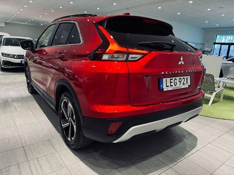 Begagnad Mitsubishi Eclipse Cross 188 HK (138 kW) 2022 Röd SUV