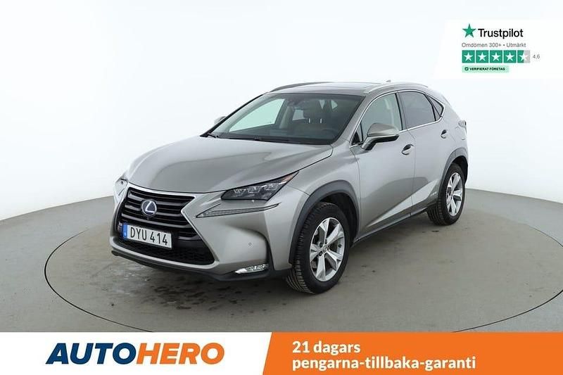 Grå Begagnad 2014 Lexus NX300h Executive Line SUV | 209 000 kr (Bra pris) - Bild 1/4