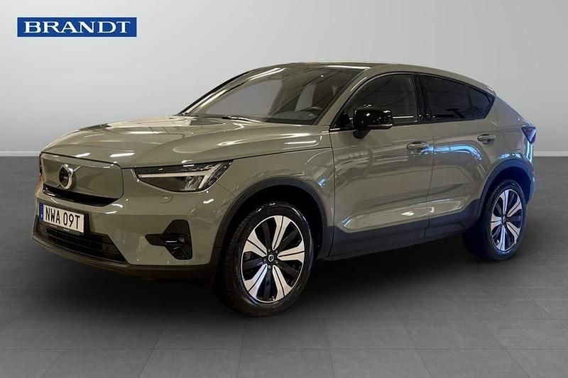 Grön Begagnad 2023 Volvo EC40 Plus SUV | 369 900 kr - Bild 1/3