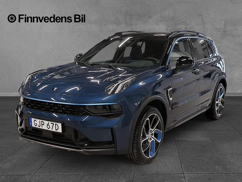 Begagnad Lynk & Co 01 264 HK (194 kW) 2023 Blå SUV