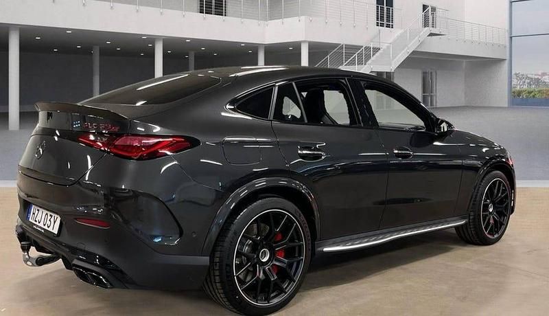 Begagnad Mercedes GLC63 AMG Premium Plus 680 HK (500 kW) 2024 Grafitgrå metallic Sportkupé