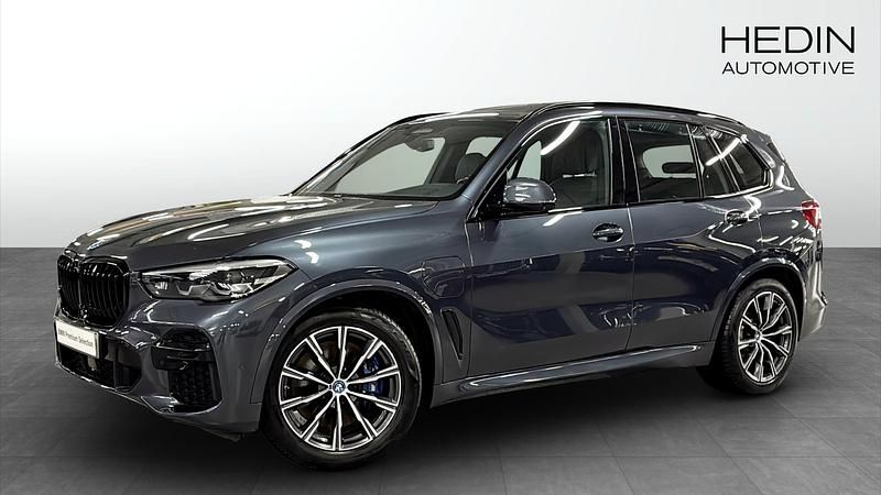 Begagnad 2022 BMW X5 M Sport SUV | 677 700 kr (Marknadspris) - Bild 1/4