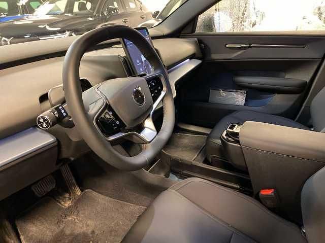 Begagnad Volvo EX30 Plus 202 kW (275 HK) 2025 Grå SUV