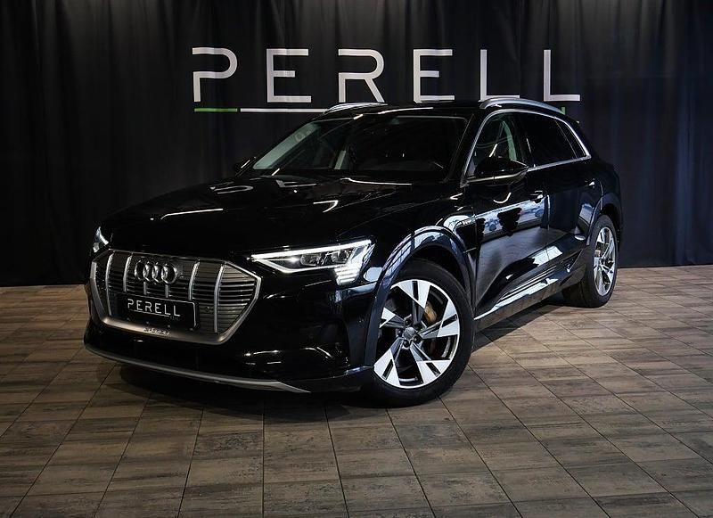 Svart Begagnad 2020 Audi e-tron SUV | 359 000 kr (Marknadspris) - Bild 1/4