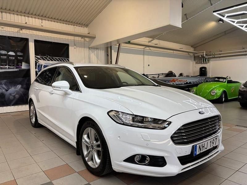 Begagnad Ford Mondeo Business Edition 150 HK (110 kW) 2016 Vit Kombi