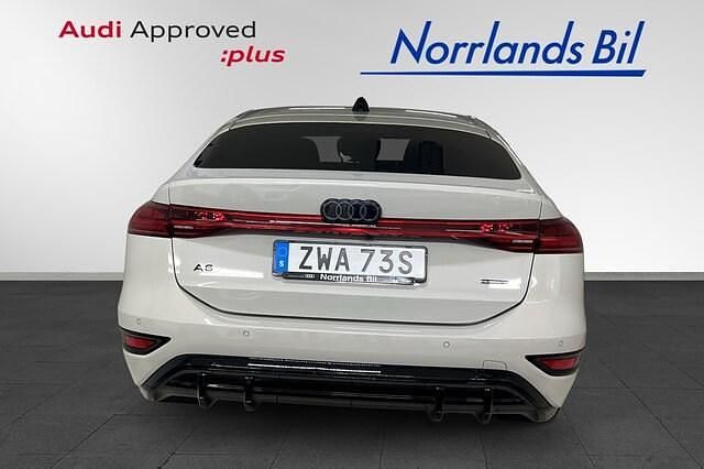 Begagnad Audi e-tron Sportback S-Line 314 kW (428 HK) 2025 Siambeige metallic SUV