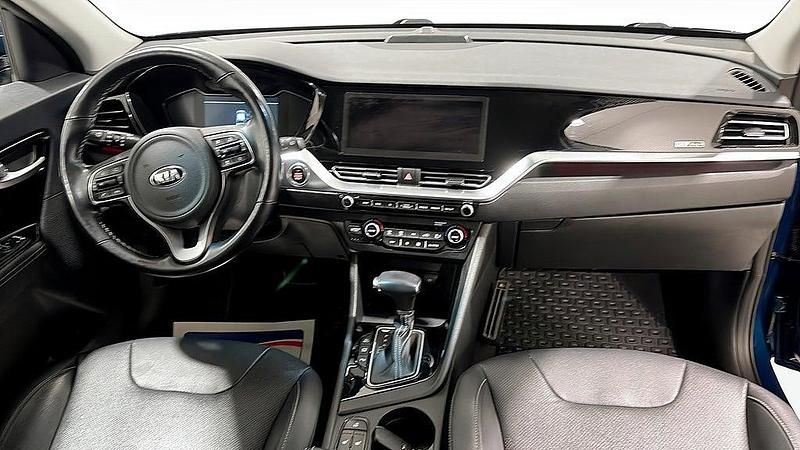 Begagnad Kia Niro 141 HK (103 kW) 2020 Blå SUV