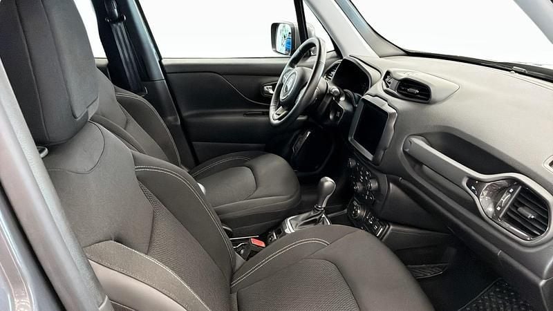 Begagnad Jeep Renegade Limited 190 HK (139 kW) 2021 Grå (grey) SUV