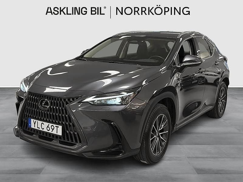 Grå Begagnad 2024 Lexus NX350h SUV | 439 000 kr (Lite dyr) - Bild 1/4