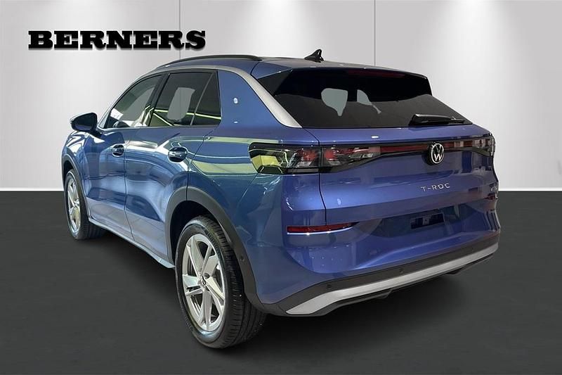 Ny VW T-Roc 150 HK (110 kW) 2026 Blå SUV