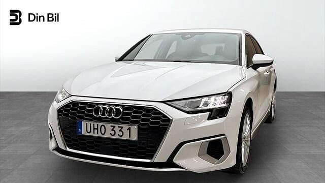 Begagnad Audi A3 Proline 150 HK (110 kW) 2023 Ibisvit Sedan