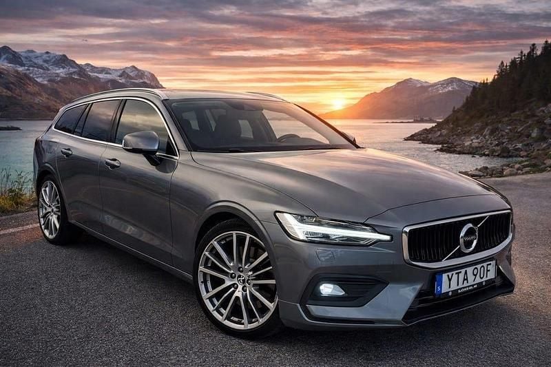 Begagnad Volvo V60 150 HK (110 kW) 2020 Kombi