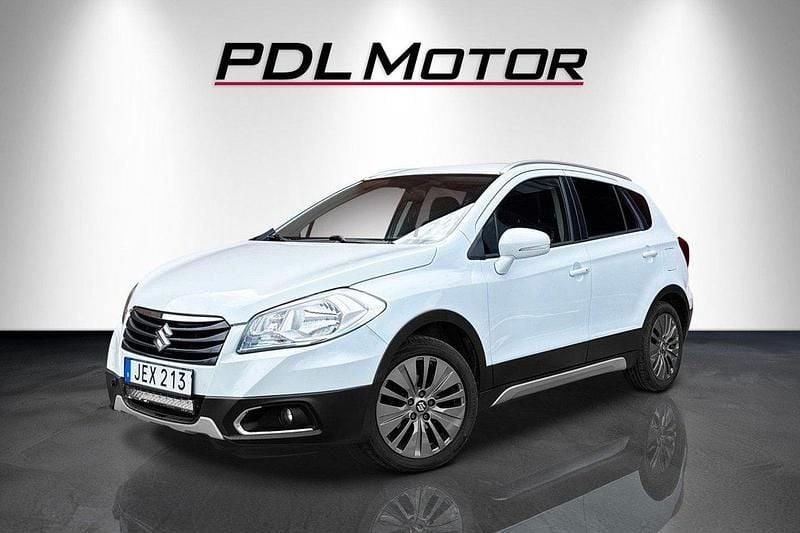 Vit Begagnad 2015 Suzuki SX4 S-Cross SUV | 119 900 kr (Marknadspris) - Bild 1/4