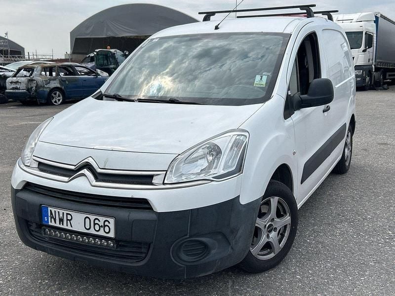 Vit Begagnad 2013 Citroën Berlingo Minibuss | 21 000 kr (Bra pris) - Bild 1/4