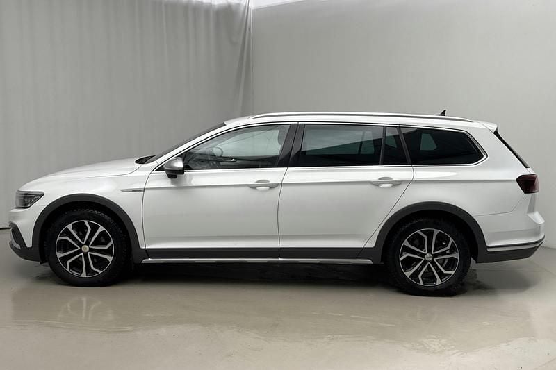 Begagnad VW Passat Alltrack 190 HK (139 kW) 2020 Vit Kombi