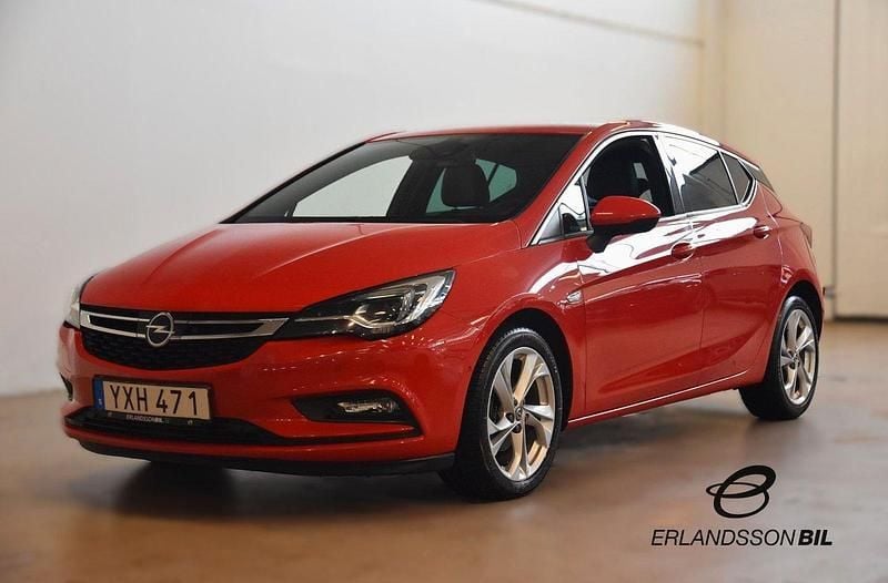 Röd Begagnad 2017 Opel Astra Dynamic Halvkombi | 144 900 kr (Lite dyr) - Bild 1/4