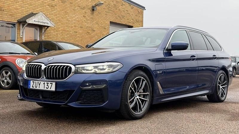 Begagnad BMW 530 M Sport 292 HK (214 kW) 2022 Blå Kombi