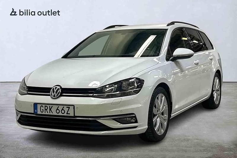 Vit Begagnad 2020 VW Golf VII Kombi | 209 900 kr (Marknadspris) - Bild 1/1