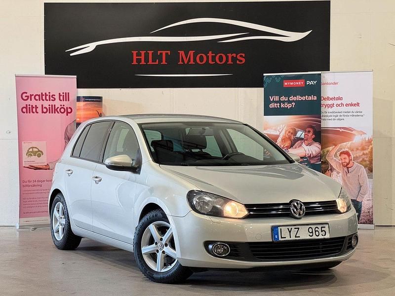 Ljusbrun Begagnad 2011 VW Golf VII Halvkombi | 79 900 kr (Marknadspris) - Bild 1/4