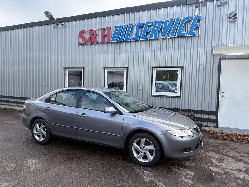 Mörkgrå Begagnad 2003 Mazda 6 Inclusive Halvkombi | 16 900 kr (Marknadspris) - Bild 1/4